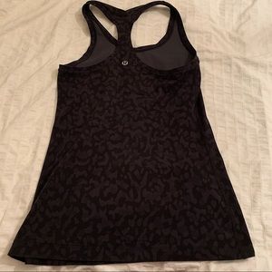 Lululemon nulu racerback tank lepoard camo black